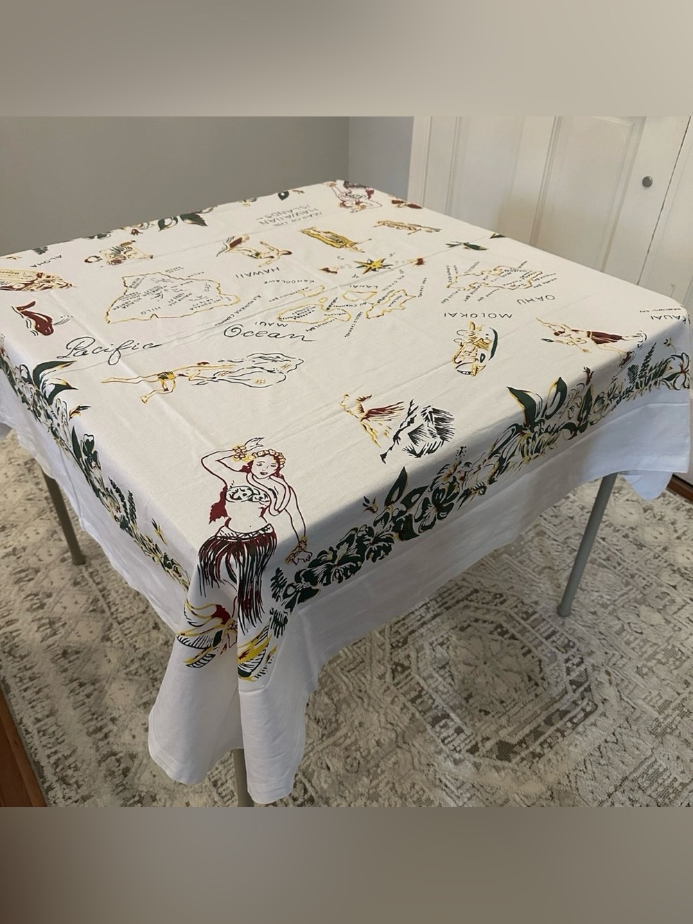 Red & White Kitchen Co Hawaii Map Tablecloth 52" Square & 2 Tea Towel Set Tiki
